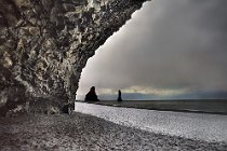 160 La famosa grotta nella piaggia vulcanica di Reynisfjara